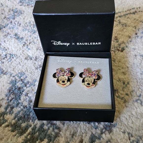 Disney + BAUBLEBAR, NIB, Minnie earrings - Picture 3 of 4